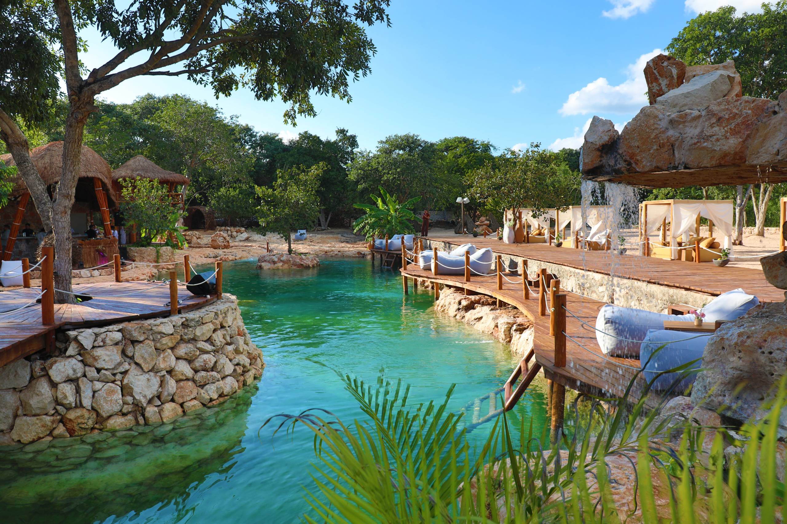 Plan Familiar en área tropical de Hacienda Yaxnic